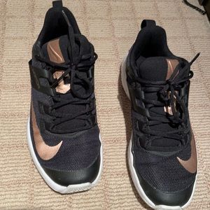 Nike vapor tennis sneakers
